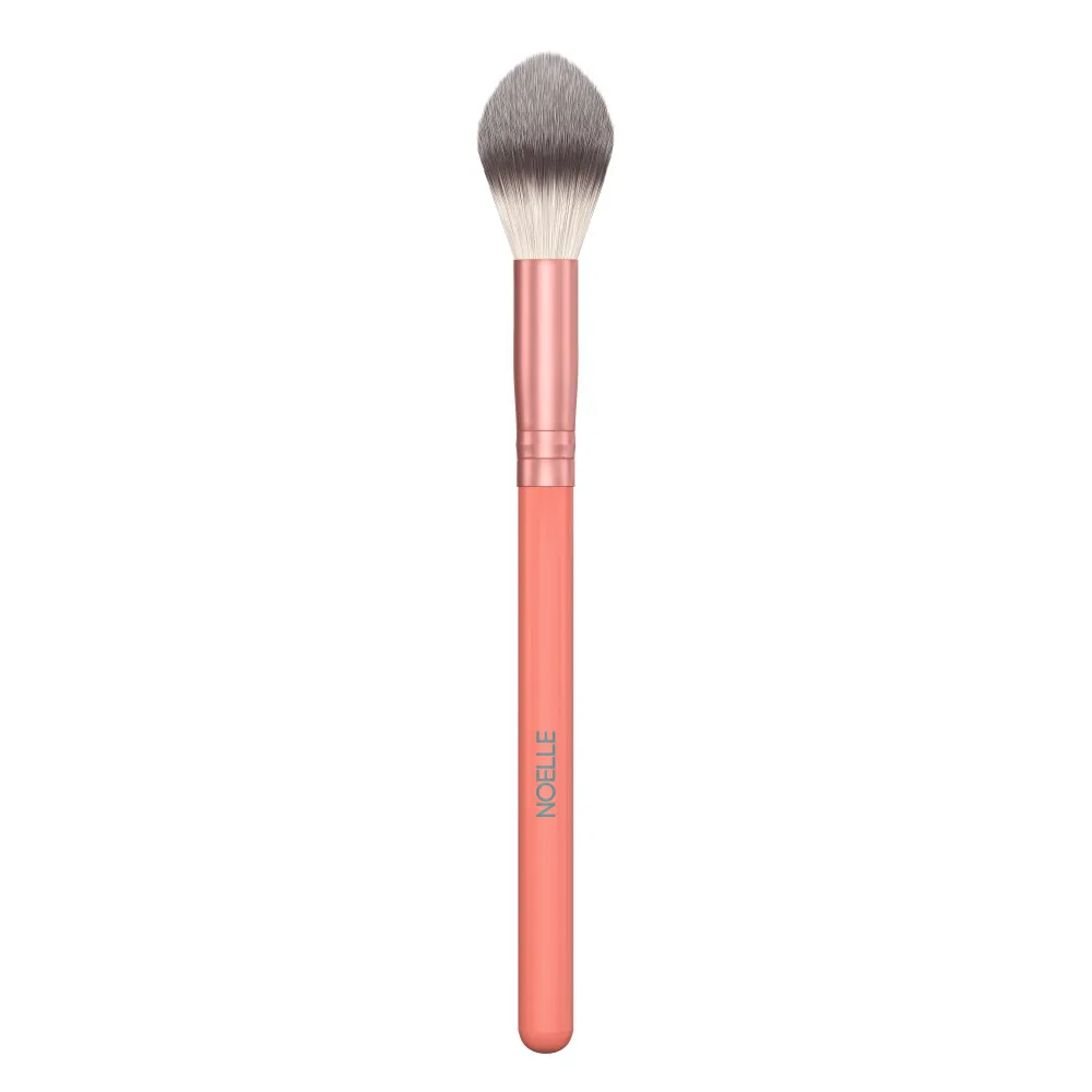 Noelle Brush čopič za osvetljevalec - Highlighter Brush - Makeup Brush No.22
